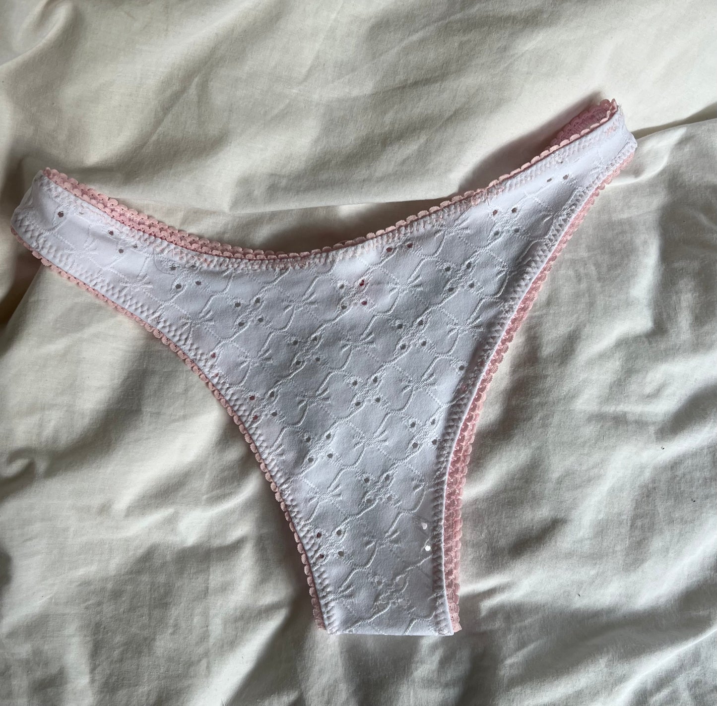 White Eyelet - Gracie Knicker