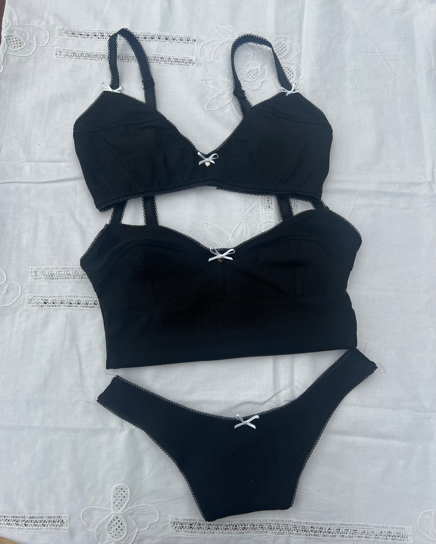 Black Honey - Bella Top