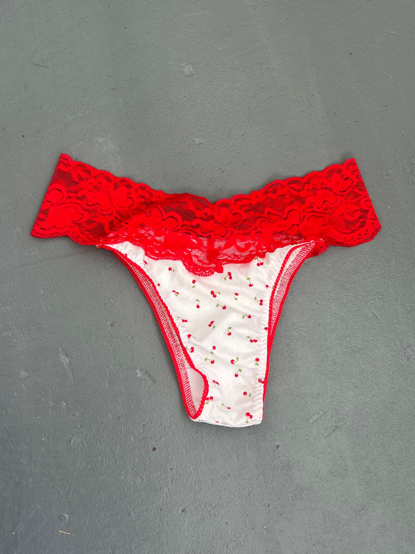 Cherry - Lillie Knicker