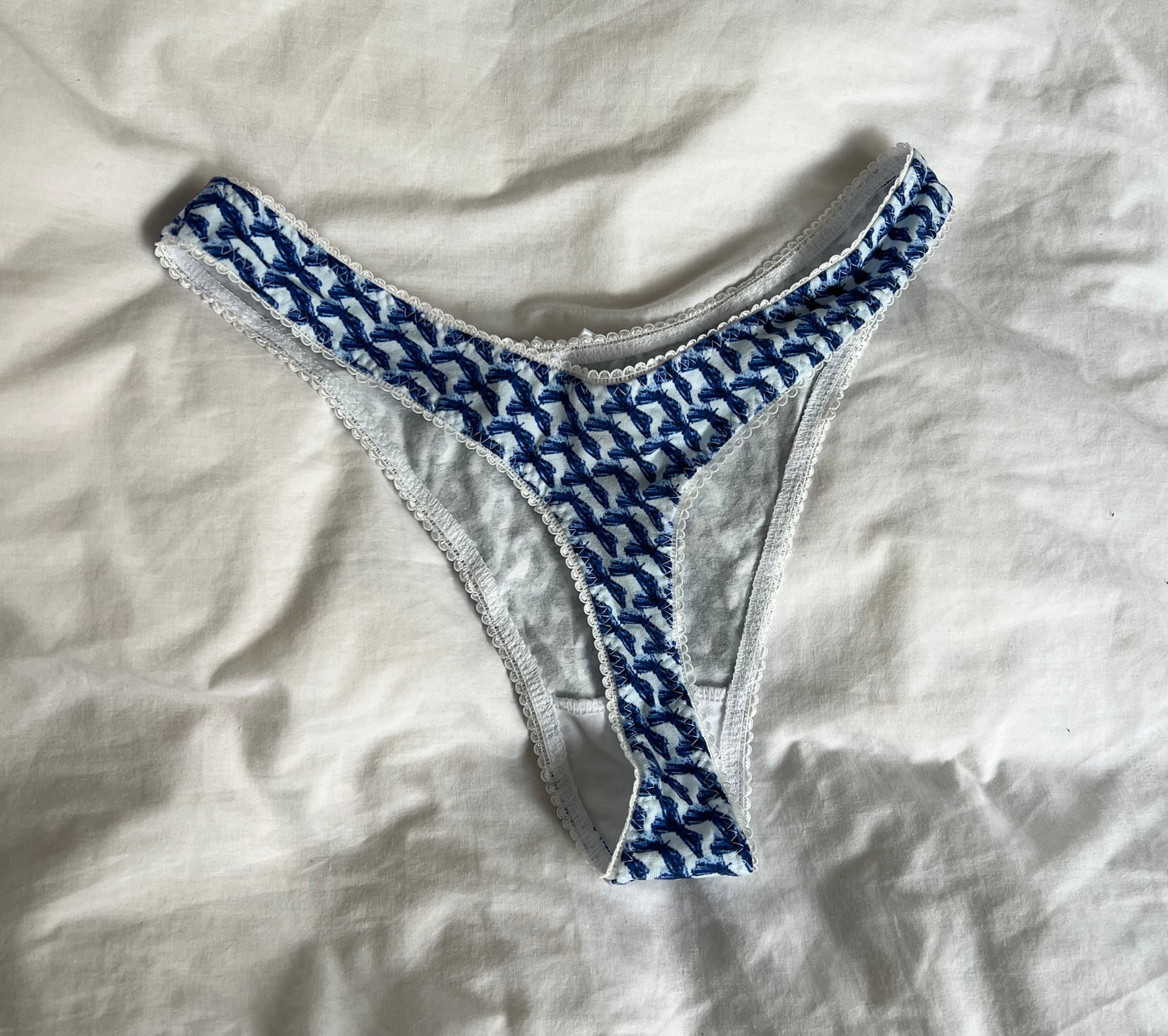 Butterfly Ballet - Ivie Thong