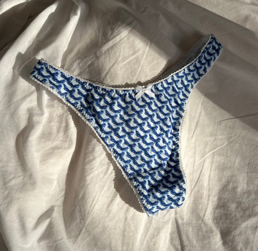 Butterfly Ballet - Ivie Thong