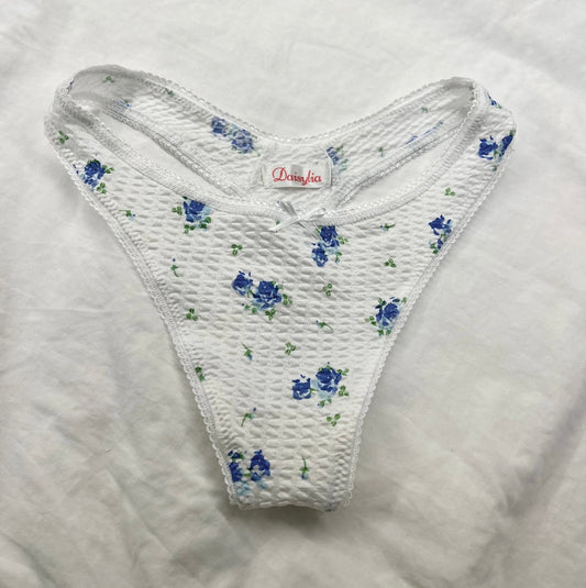 Blueberry Muffin - Ivie Thong
